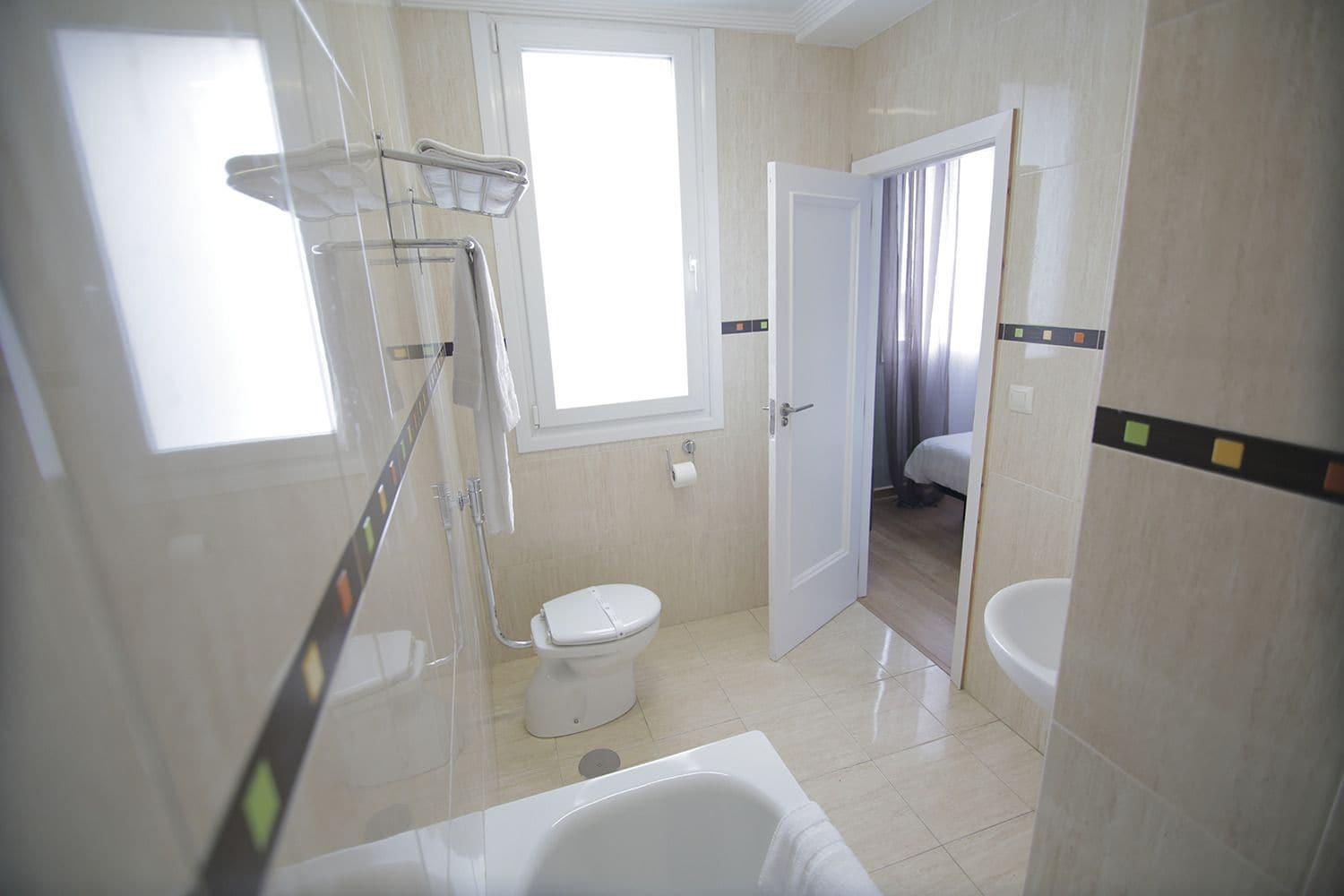 Hotel Alda Estacion Vigo Ngoại thất bức ảnh