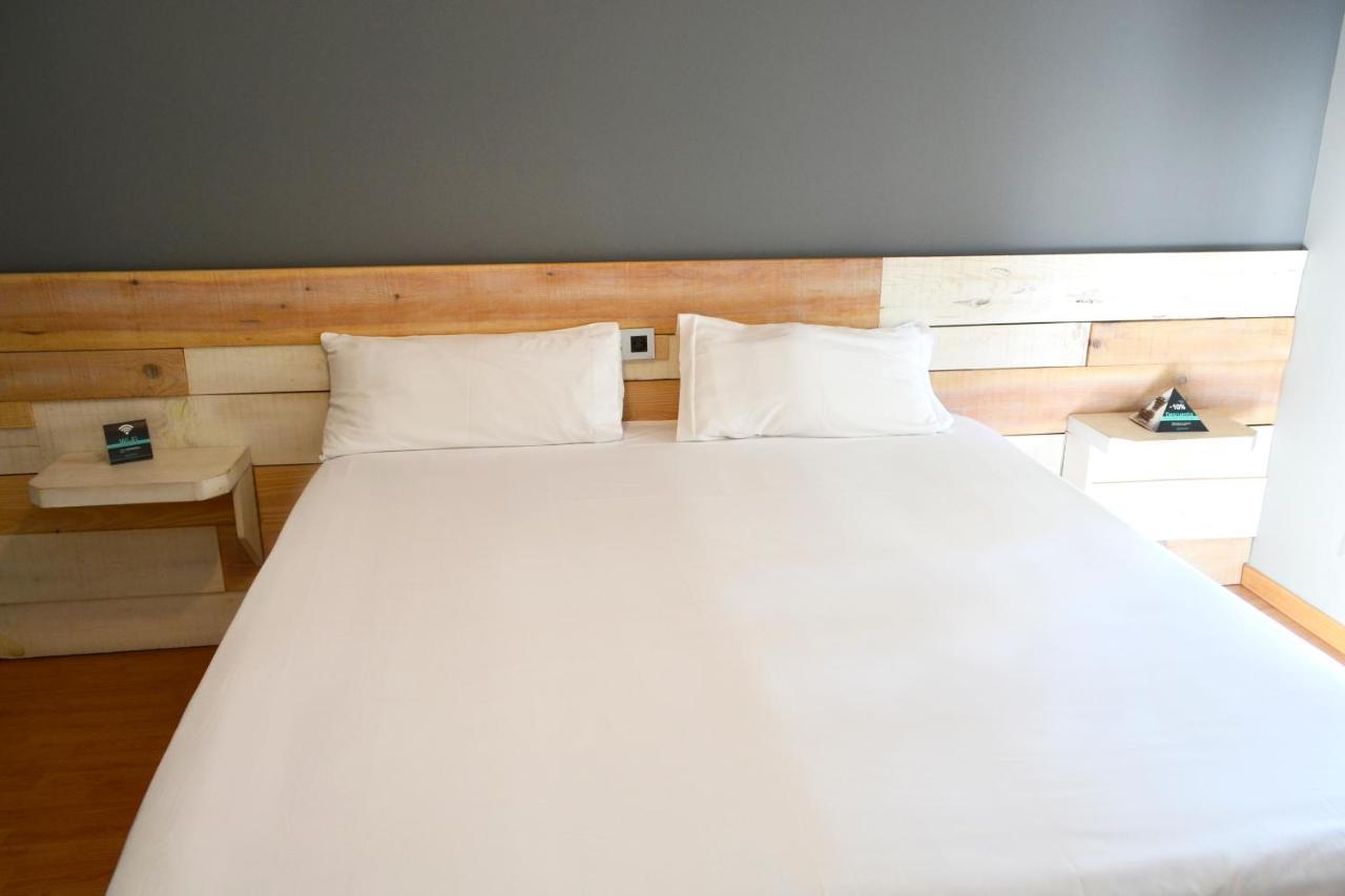 Hotel Alda Estacion Vigo Ngoại thất bức ảnh